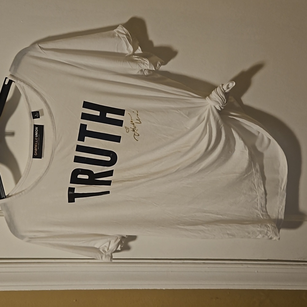 💖 5/15.00 TRUTH by Gabrielle  Union TShirt  BUNDLE  AND  SAVE💖